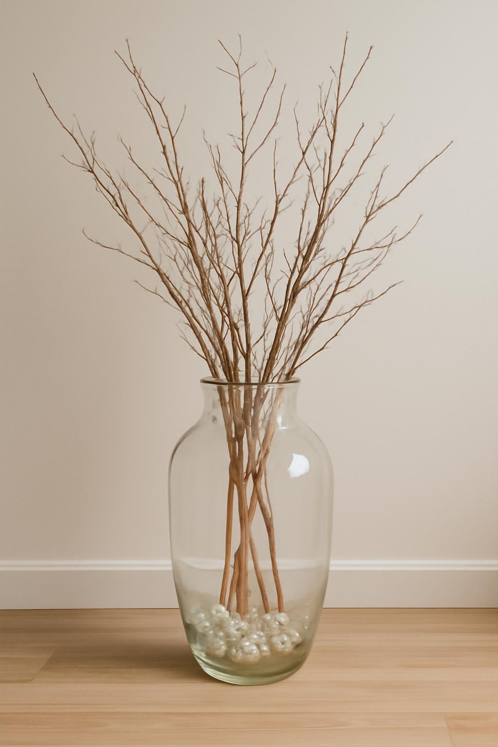 découvrez comment sublimer votre décoration naturelle en utilisant un vase transparent avec des branches séchées, pour une ambiance élégante et authentique.
